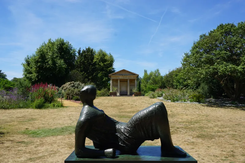 Reclining figure